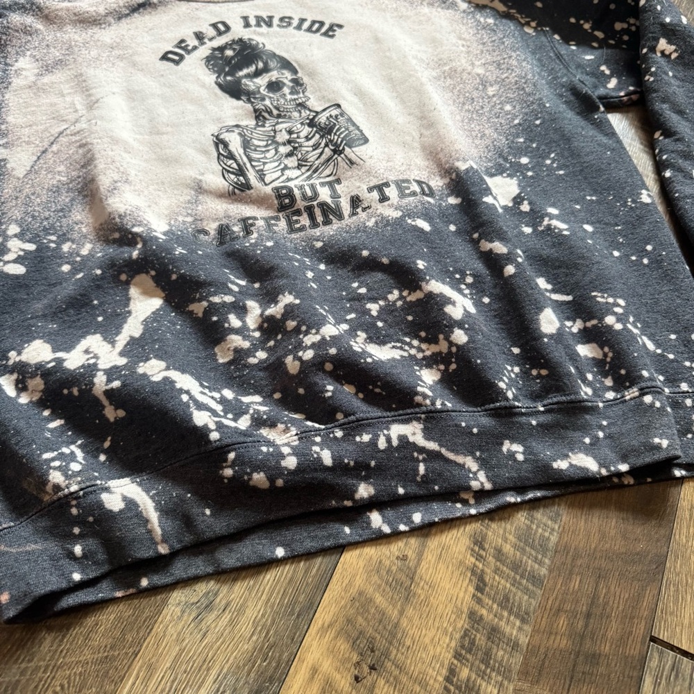 Graphic Black and White Sweatshirt - Picture 2 of 5
